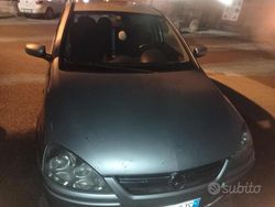 Grigio Usata 2005 Opel Corsa Monovolume | 900 €