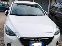 Bianco Usata 2016 Mazda 2 Tre volumi | 10.500 € (Molto cara)