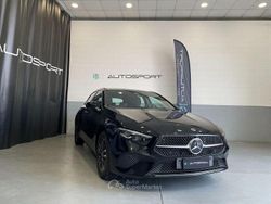 Nero Usata 2024 Mercedes A200 Advanced Plus Tre volumi | 31.900 € (Ottimo prezzo)