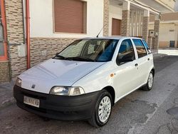 Bianco Usata 1995 Fiat Punto Due volumi | 2500 €