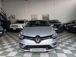 Argento Usata 2016 Renault Clio IV Zen Tre volumi | 8800 € (Buon prezzo)