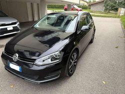Nero Usata 2013 VW Golf VII Highline Tre volumi | 9000 € (Buon prezzo)