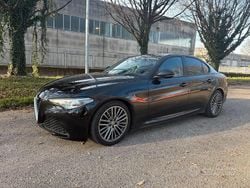 Nero Usata 2016 Alfa Romeo Giulia Tre volumi | 17.500 € (Buon prezzo)