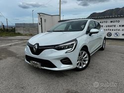 Bianco Usata 2023 Renault Clio V Techno Tre volumi | 13.990 € (Buon prezzo)