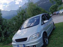 Grigio Usata 2005 Opel Zafira OPC Monovolume | 3650 € (Buon prezzo)