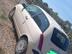 Bianco Usata 2004 Lancia Ypsilon Due volumi | 1800 € (Buon prezzo)