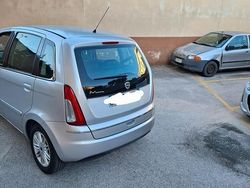 Grigio Usata 2010 Lancia Musa Monovolume | 3900 € (Buon prezzo)