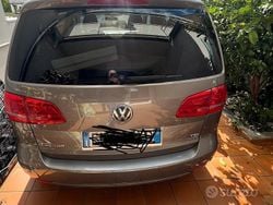 Grigio Usata 2012 VW Touran Monovolume | 7500 € (Cara)