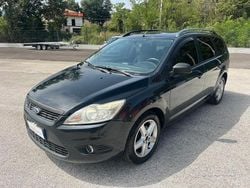 Grigio Usata 2008 Ford Focus Station wagon | 1999 € (Buon prezzo)