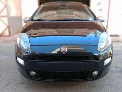 Usata 2015 Fiat Punto Street Tre volumi | 5000 € (Buon prezzo)