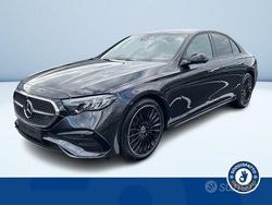 Grigio Nuova 2025 Mercedes E220 AMG Tre volumi | 72.400 € (Super prezzo)