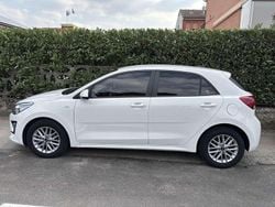 Usata 2022 Kia Rio Style Tre volumi | 13.500 € (Buon prezzo)