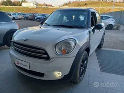Usata 2016 Mini Cooper D Countryman SUV | 10.850 € (Cara)