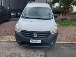 Usata 2014 Dacia Dokker Lauréate Furgone | 5600 € (Buon prezzo)