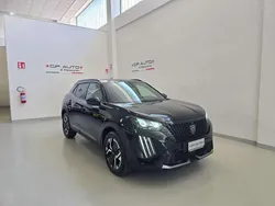 Nero Usata 2024 Peugeot 2008 Allure SUV | 20.900 € (Cara)
