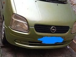 Verde Usata 2001 Opel Agila Due volumi | 1500 €