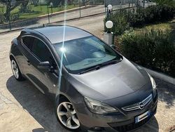 Usata 2012 Opel Astra GTC Cosmo Tre volumi | 6500 € (Buon prezzo)