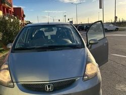 Grigio Usata 2006 Honda Jazz Due volumi | 2000 € (Buon prezzo)