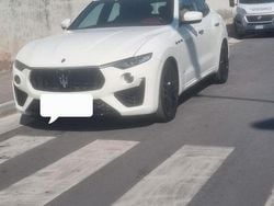 Bianco Usata 2018 Maserati Levante SUV | 23.999 € (Cara)