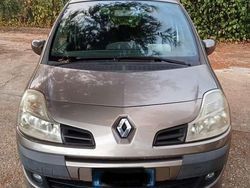 Usata 2009 Renault Grand Modus Dynamique Monovolume | 2590 €