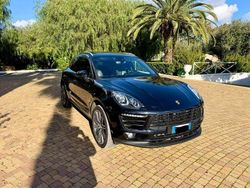 Nero Usata 2017 Porsche Macan SUV | 34.000 € (Buon prezzo)