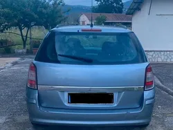 Usata 2009 Opel Astra Enjoy Station wagon | 2800 € (Buon prezzo)