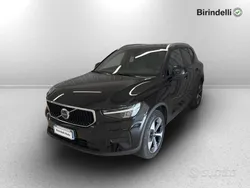 Nero Usata 2023 Volvo XC40 Core SUV | 32.000 € (Buon prezzo)