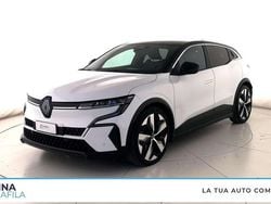 Bianco tetto nero Usata 2022 Renault Megane E-Tech Evolution Tre volumi | 20.900 €