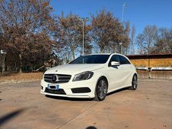 Bianco Usata 2014 Mercedes A180 Tre volumi | 15.500 €