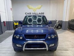 Blu Usata 2001 Mitsubishi Pajero SUV | 11.000 €