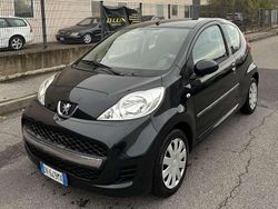 Nero Usata 2009 Peugeot 107 Due volumi | 2250 € (Super prezzo)