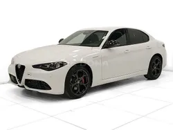 Bianco Nuova 2025 Alfa Romeo Giulia Veloce Tre volumi | 51.900 € (Buon prezzo)