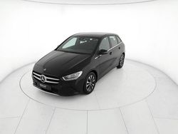 Nero Usata 2022 Mercedes B180 Executive Monovolume | 25.400 € (Buon prezzo)