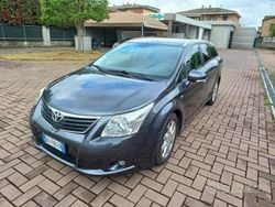 Usata 2009 Toyota Avensis Tre volumi | 9000 €