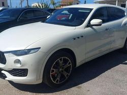 Bianco Usata 2017 Maserati Levante SUV | 26.000 € (Buon prezzo)