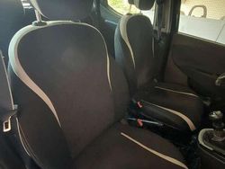 Blu/azzurro Usata 2017 Lancia Ypsilon Due volumi | 9900 € (Molto cara)