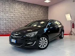Grigio Usata 2016 Opel Astra Cosmo Station wagon | 7500 € (Buon prezzo)