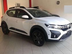 Bianco ghiaccio Nuova 2025 Dacia Sandero Expression Due volumi | 18.100 € (Buon prezzo)