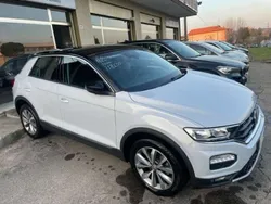 Bianco ibis Usata 2020 VW T-Roc Advance SUV | 18.300 € (Buon prezzo)
