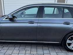 Grigio Usata 2018 Mercedes E220 Premium Station wagon | 15.900 € (Buon prezzo)