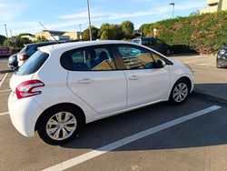 Bianco Usata 2013 Peugeot 208 Active Due volumi | 5000 € (Super prezzo)