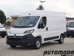Bianco Nuova 2025 Opel Movano Furgone | 32.990 €