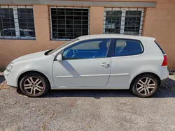 Usata 2008 VW Golf V Tre volumi | 800 € (Super prezzo)