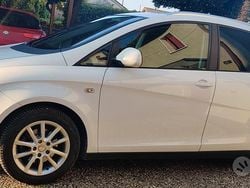 Bianco Usata 2012 Seat Altea XL Monovolume | 3200 € (Buon prezzo)