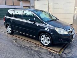 Nero Usata 2009 Opel Zafira Monovolume | 2200 € (Super prezzo)