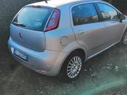 Usata 2014 Fiat Punto Due volumi | 3300 € (Buon prezzo)