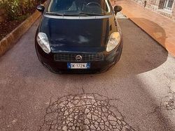Nero Usata 2007 Fiat Grande Punto Due volumi | 3500 €