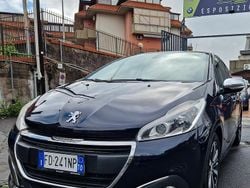 Blu Usata 2016 Peugeot 208 Allure Due volumi | 8000 € (Buon prezzo)