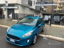 Blu Usata 2017 Ford Fiesta Tre volumi | 8000 € (Buon prezzo)