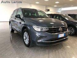 Grigio scuro Usata 2023 VW Tiguan Life SUV | 30.900 € (Ottimo prezzo)